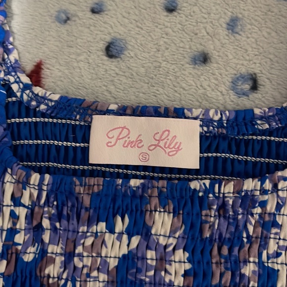 Pink lily tie crop top - Picture 3 of 4